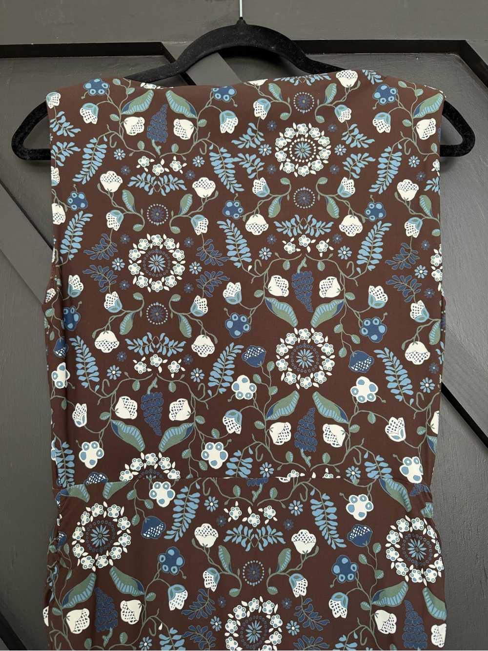 Hill House The Sloane Dress in Chocolate Swedish Floral, Size Small - Picture 9 of 12